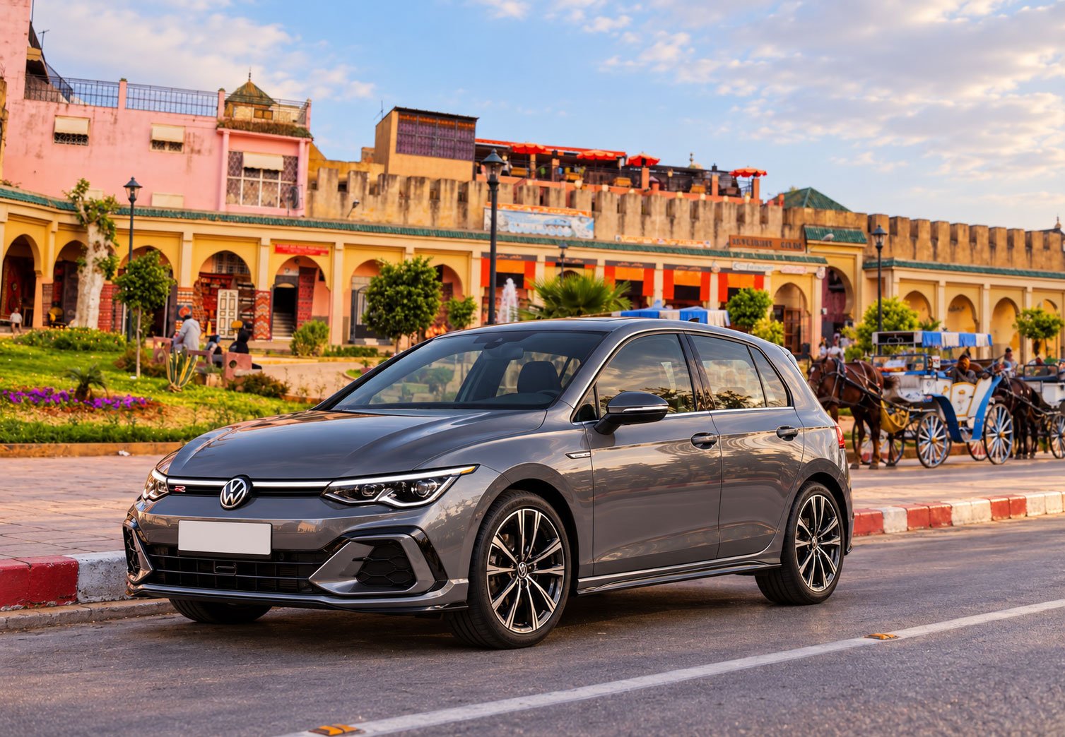 Location Volkswagen Golf 8 R-Line 2 Golf-R-in-a-Moroccan-Medina-Plaza